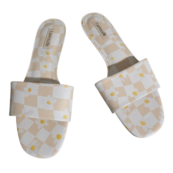 Larroude Ivy Sandal in Checkered Daisy Size 9.5